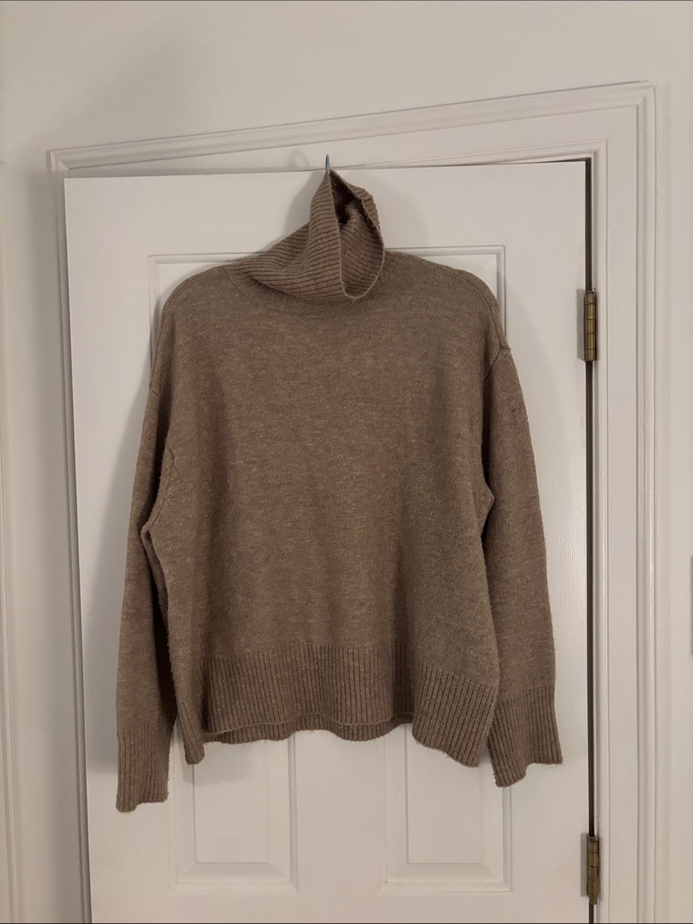 H&M Knit Ribbed Turtleneck in Taupe